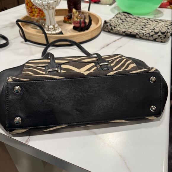 Coach “Taylor” L1382-F27009 Cream & Brown Zebra Print Leather & Canvas Tote/Bag - Picture 2 of 12